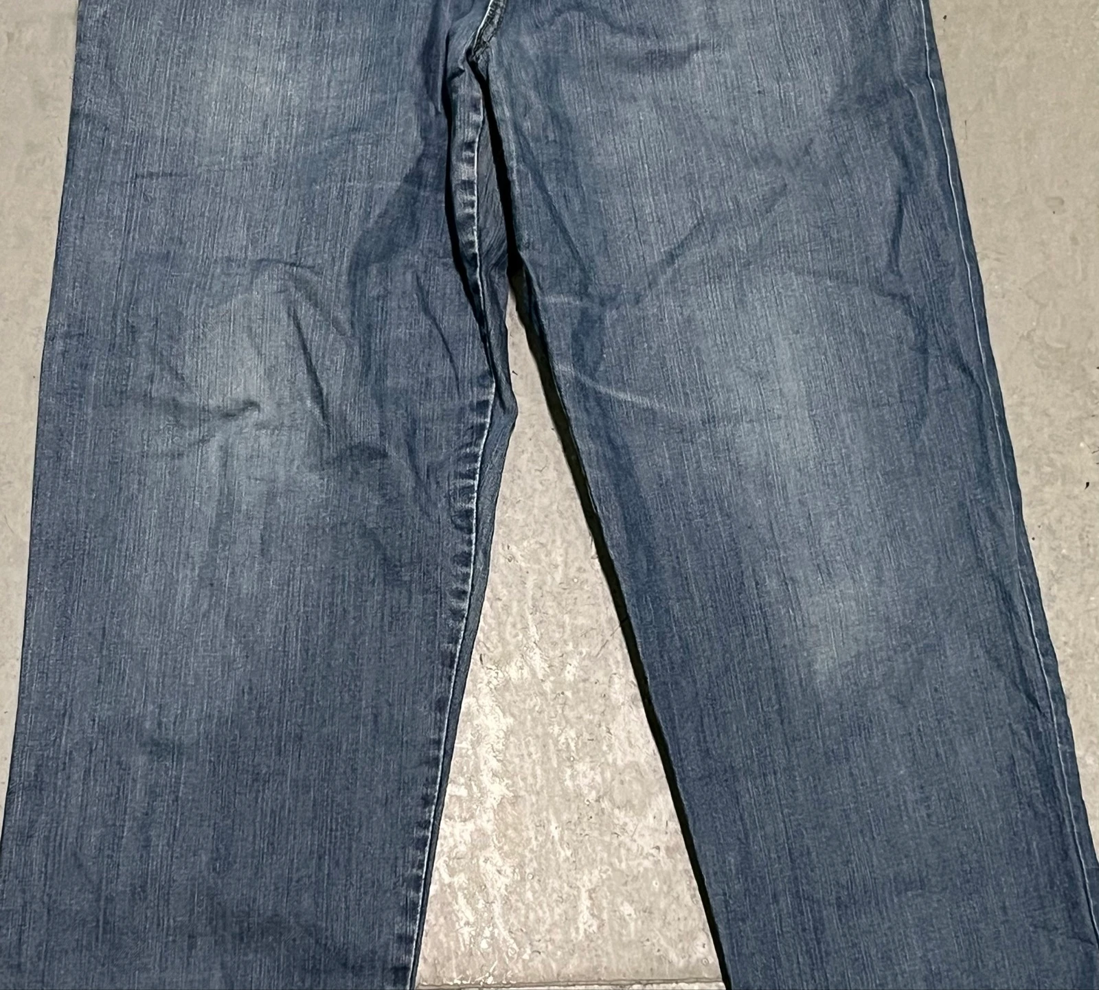 Calça jeans azul com letras de strass na parte de trás – photo 12